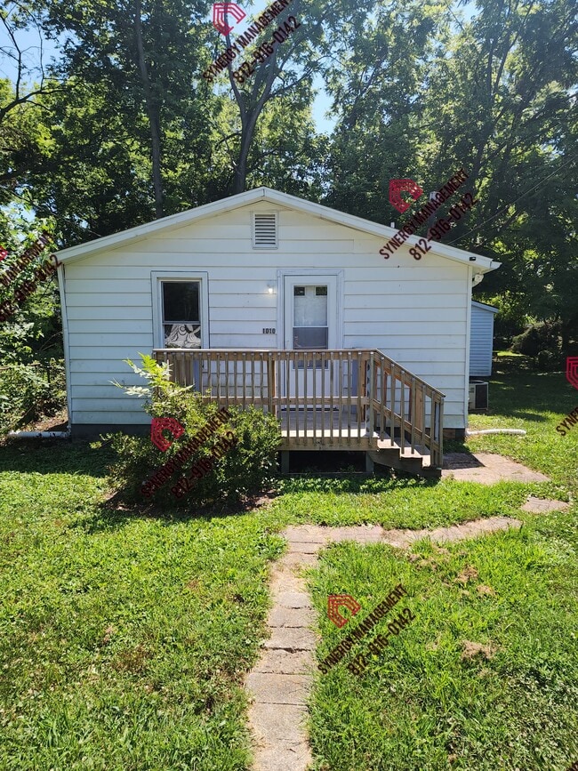Photo - 1010 Stewart Ave House