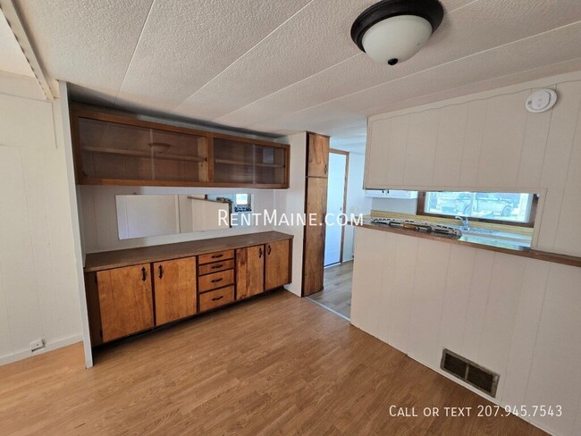 44 Pheasant Hill Mobile Home Park