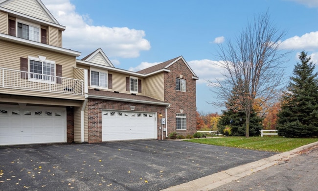 Photo - 18422 Lafayette Way