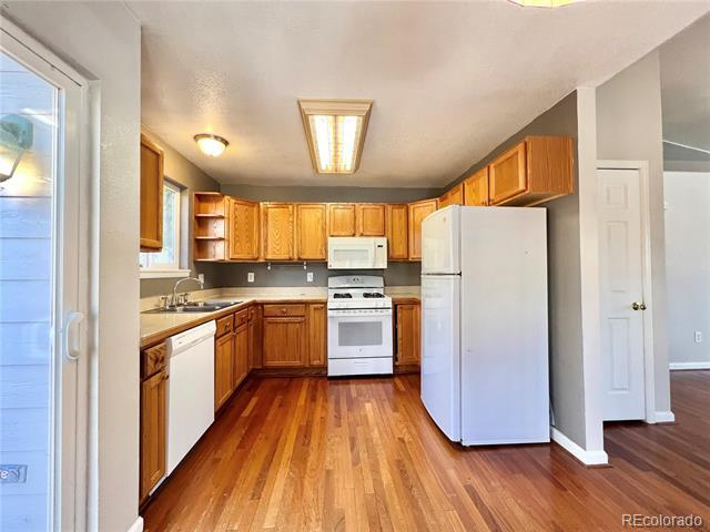 Photo - 1617 W 39th Ave