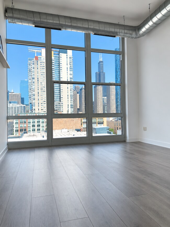 Photo - 909 W Washington Blvd Unit 714