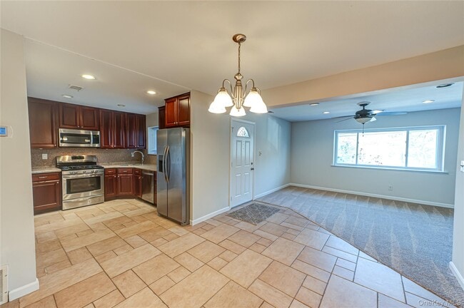 Photo - 213 Storm Dr Unit 213