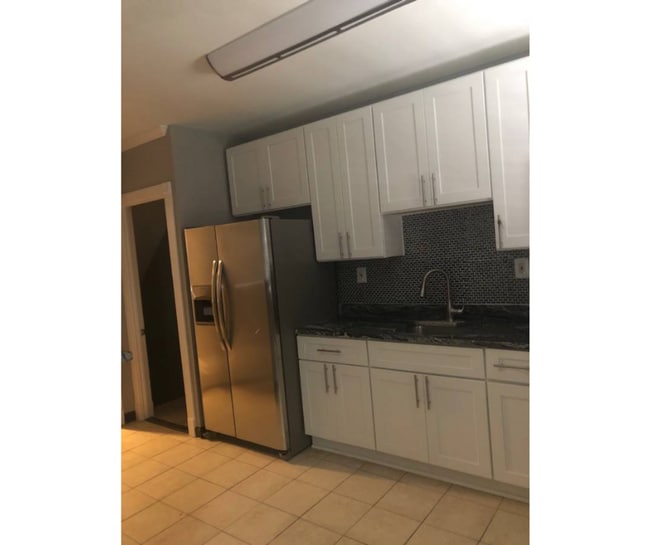 Photo - 3445 Juneway-2 AVAILABLE $500 2 Unit 2 AVAILABLE $500 2