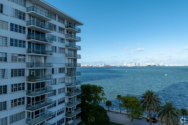 1408 Brickell Bay Dr - Brickell Bay Towers Condominium