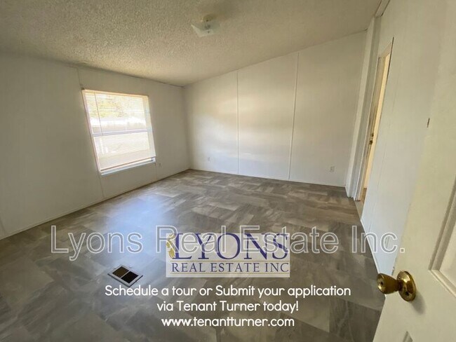 Photo - 1001 Pleasantdale Cir