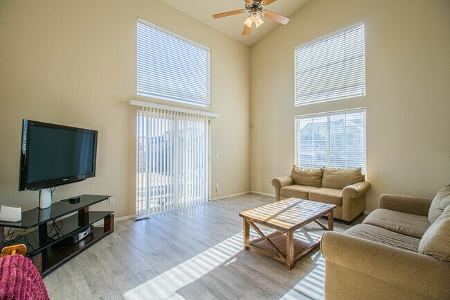 Photo - 6301 Dancing Moon Way