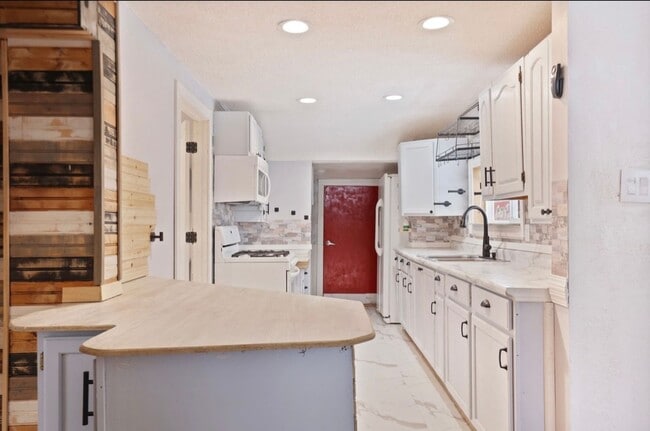 Photo - Where Style Meets Comfort — A Bay City Gem