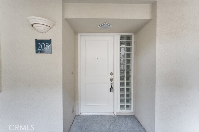 Building Photo - 2253 Martin Unit 208 Rental