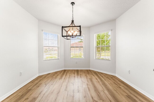 Photo - Charming 3 Bed, 2 Bath with Scenic Views i...