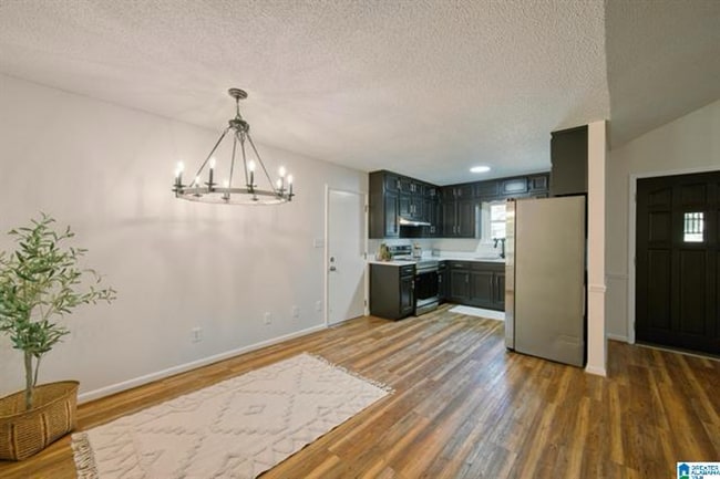 Photo - 1911 Glen Davis Ln