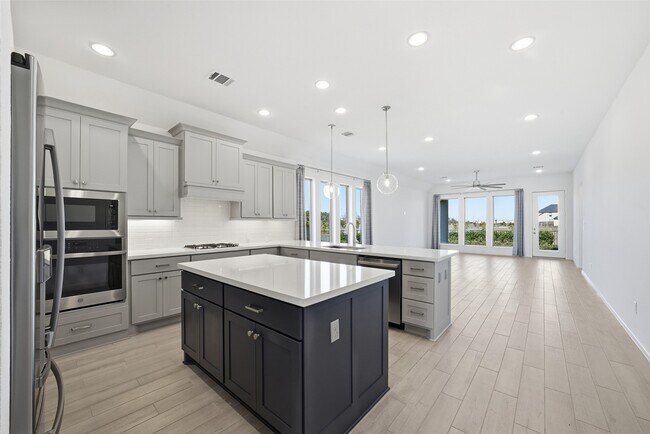 Photo - 31530 Bramble Holw Ct