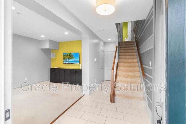 Photo - 1201 Falcon Point Dr