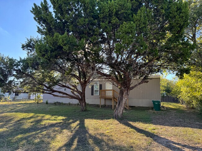 Photo - 1702 Dakota Trce