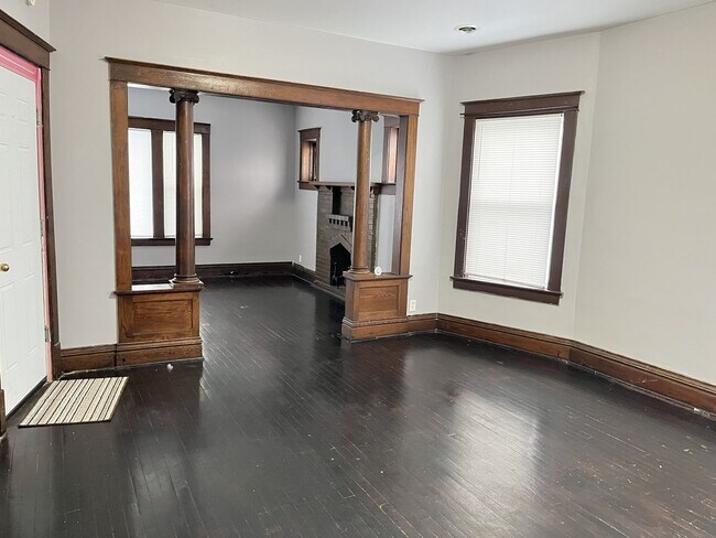 Photo - 305 Herkimer St Unit 2