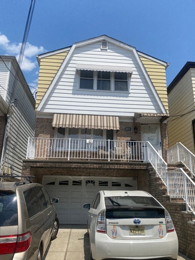 Photo - 185 W 51st St Unidad 1
