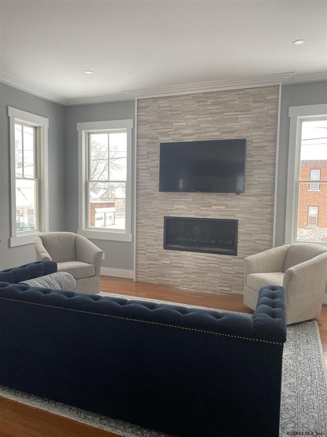Photo - 7 N Circular St
