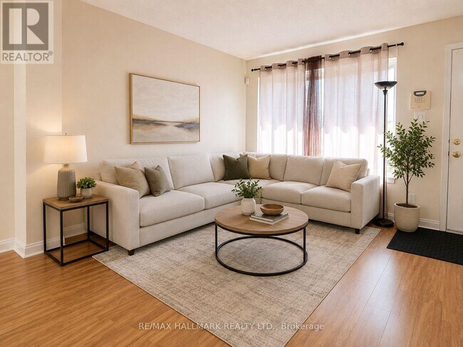 Photo - 740 Kennedy Rd