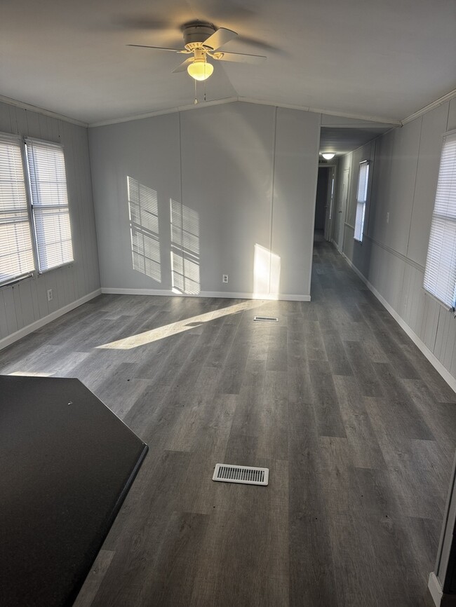 Photo - 518 Daugherty Rd