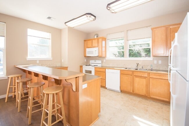 Photo - 1110 NW 27th St