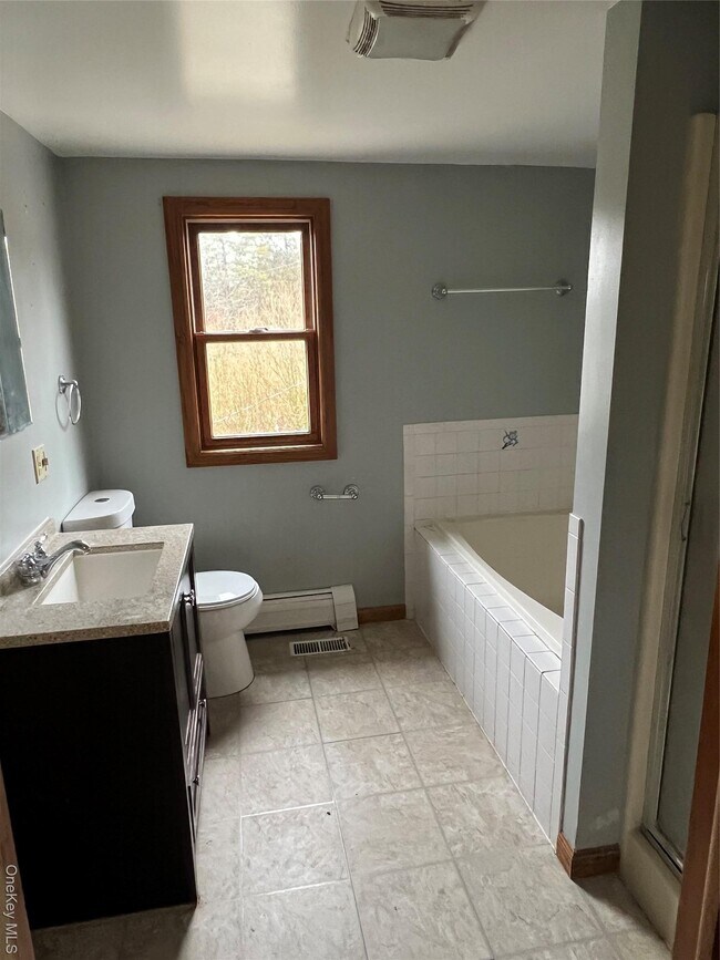 Photo - 804 Berkshire Rd Unidad 806