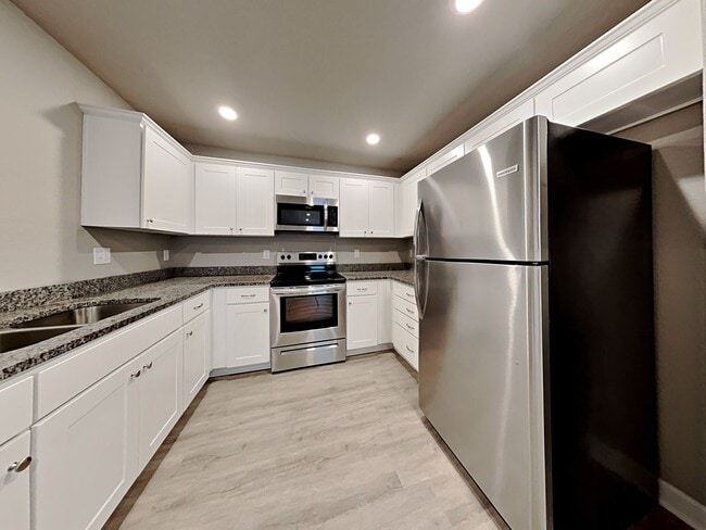 Photo - Charming 3Beds, 2Bath Home in Blue Springs with Garage Parking