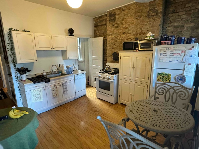 Photo - 2057 N Sheffield Ave
