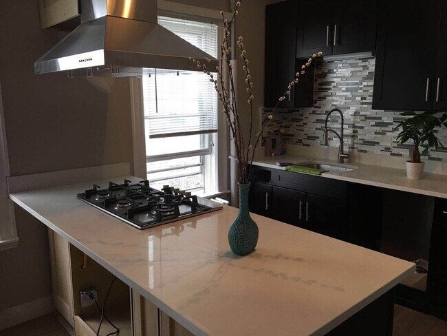 Photo - 28 Blake St Unit 1