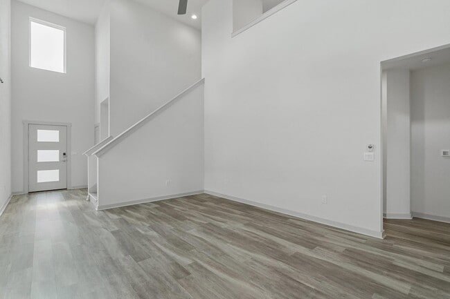 Photo - 8312 Mimi Ln