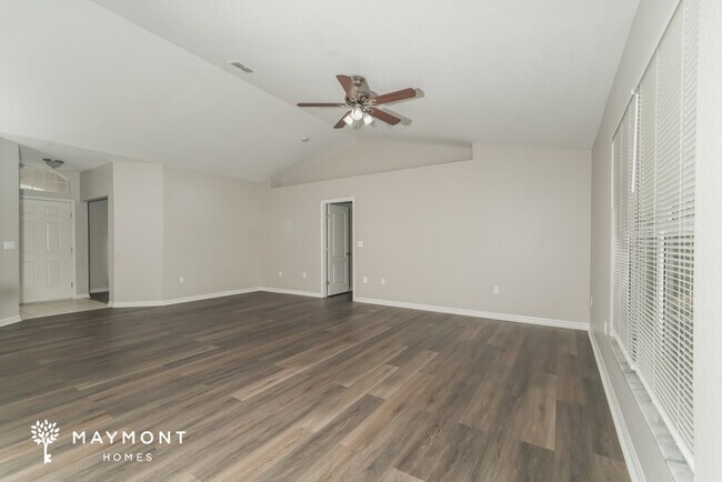Photo - 6811 Krenson Oaks Cir