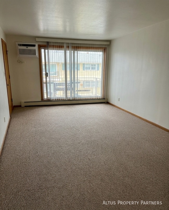 Photo - 17385 70th Ave Unit I - Classic