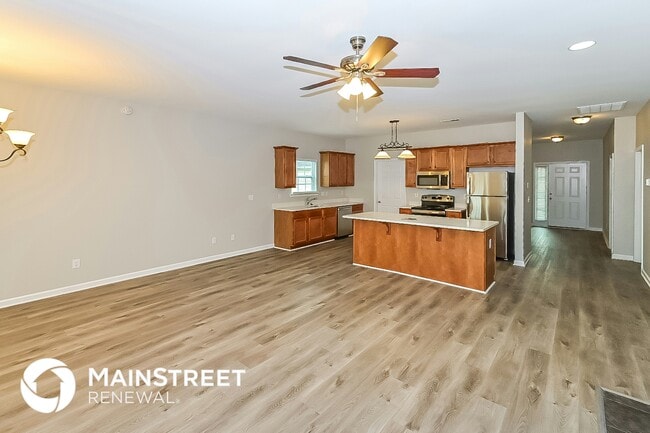 Photo - 2048 Fairbank Cir