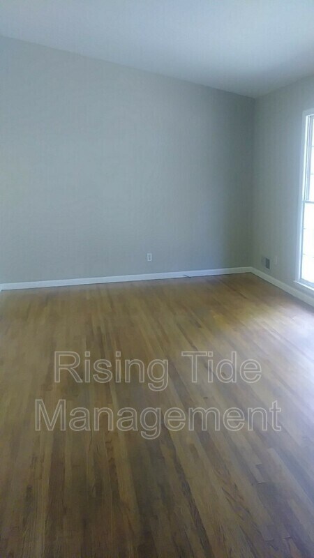 Photo - 1042 Mesa Dr