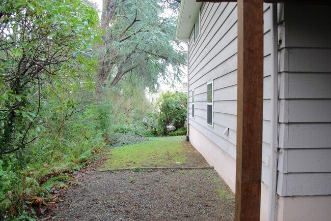 Photo - 10832 35th Ave SW