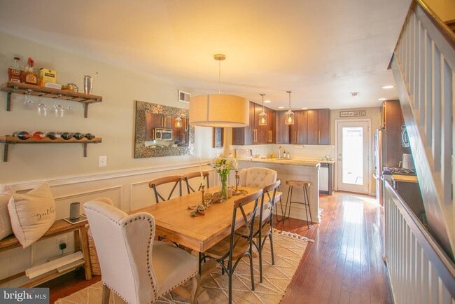 Photo - 140 Mercy St Townhome