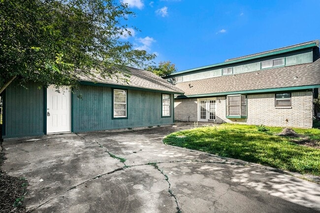 Photo - 2701 3rd Ave N