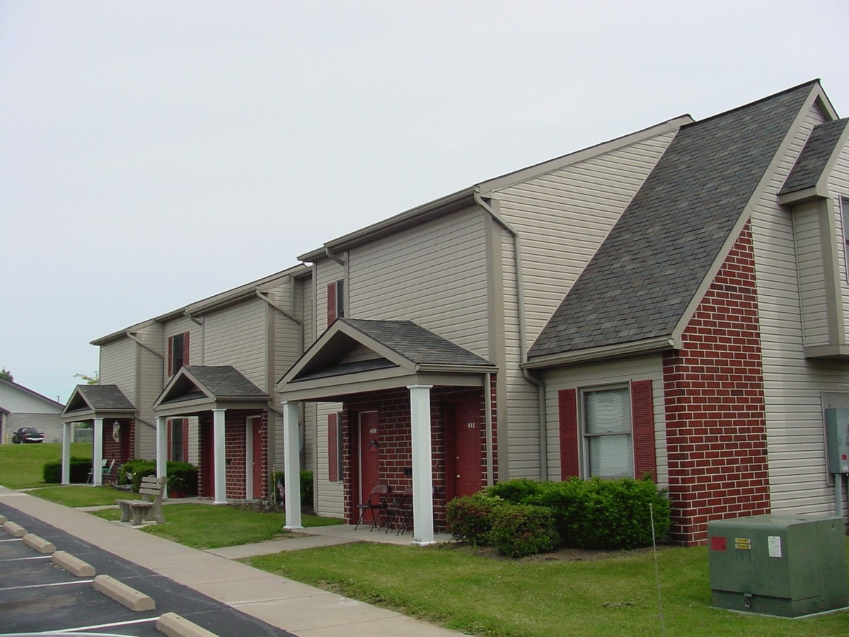 Photo - Spring Hill Manor Apartments