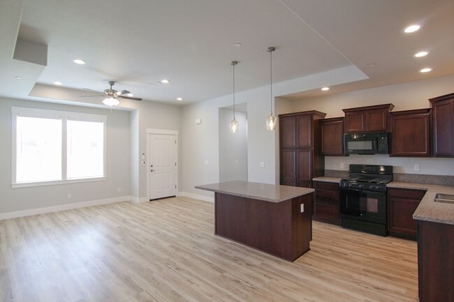 1392 Bonhurst Dr