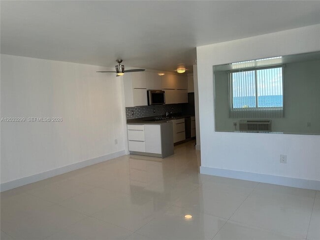 Photo - 1255 Collins Ave Unit 807