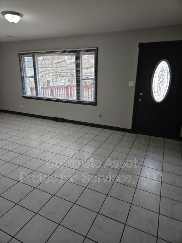 Photo - 3707 S Liverpool Rd