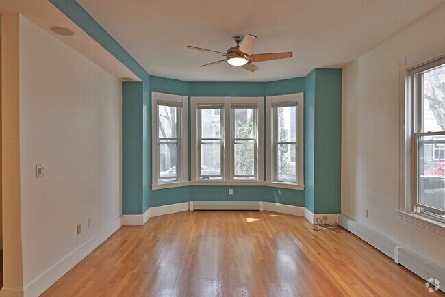 Building Photo - 84 Tremont St Unit 1 Rental