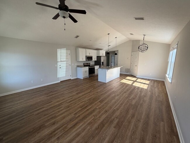 Photo - 2613 Katie Marie Ln