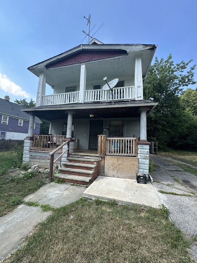 Upper unit of duplex newly renovated - Upper unit of duplex newly renovated Apartment