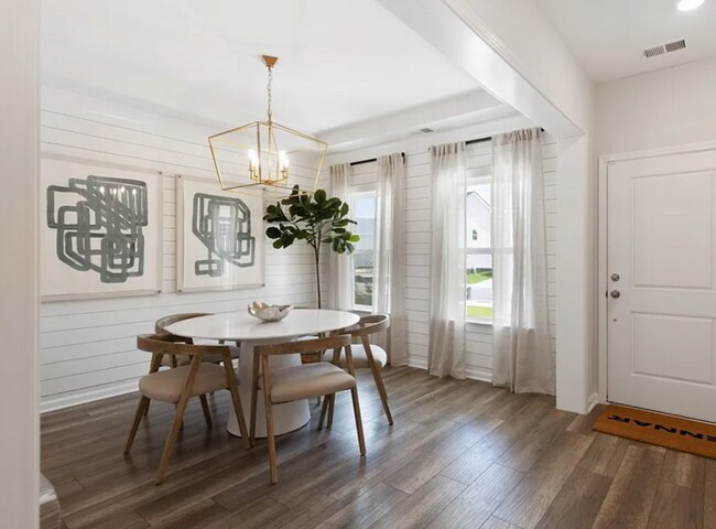 Photo - 773 Blue Moon Xing