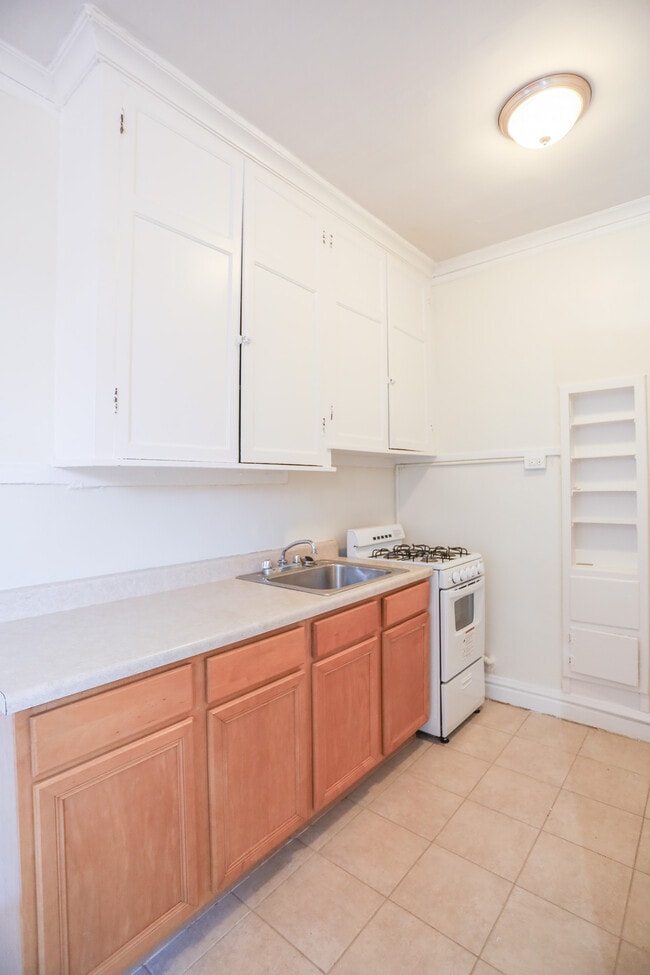 Photo - 7503 N Seeley Ave Apartment Unit #3S