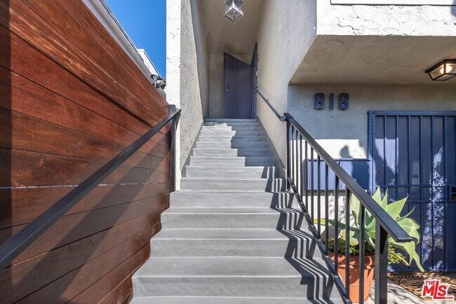 818 Pacific Ave Unidad 2