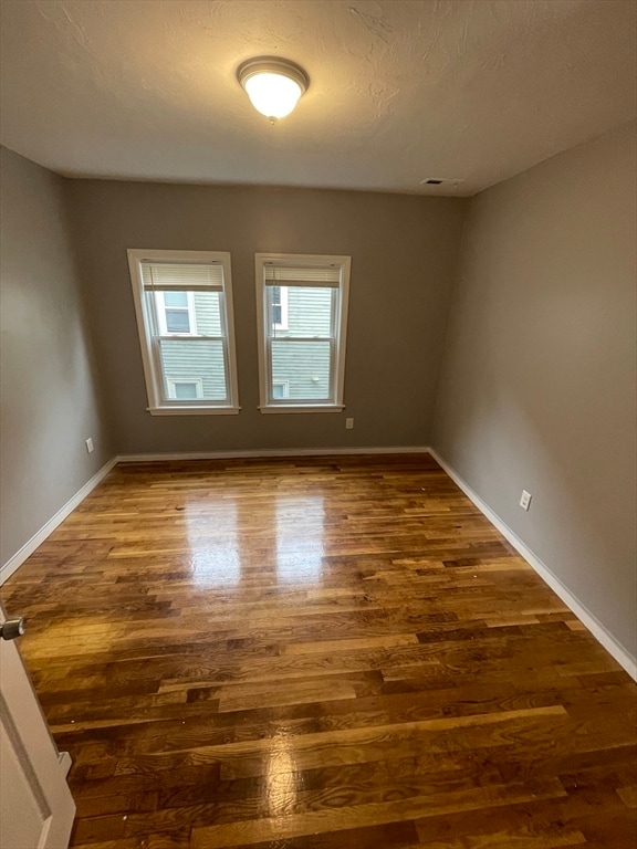 Photo - 321 Wood Ave Unit 2