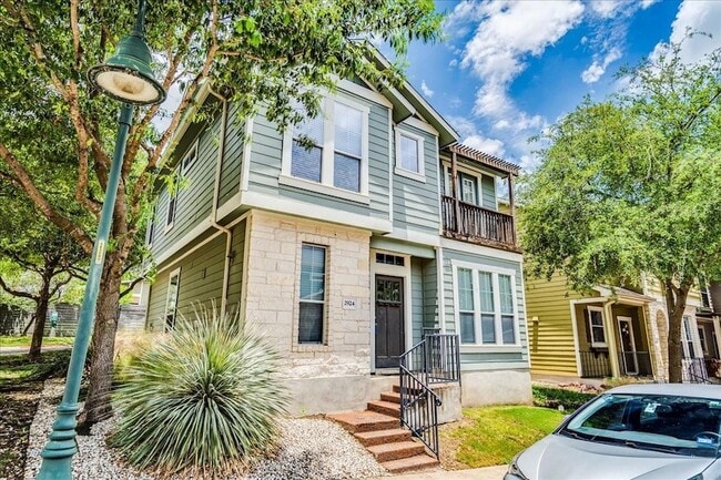 2924 Bond Dr