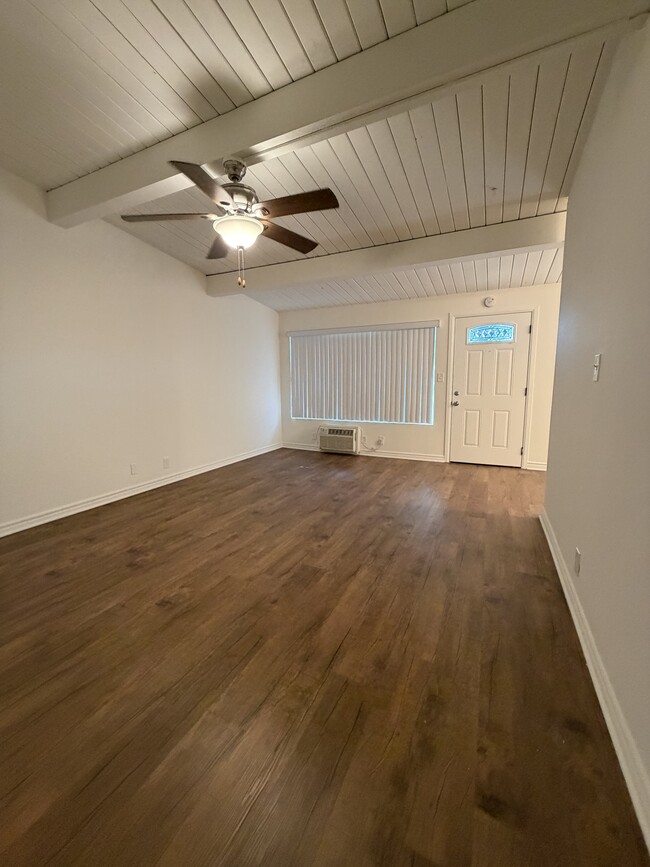 Living Room 2x1