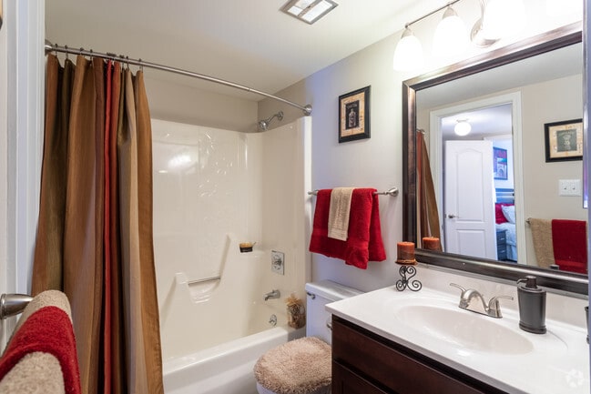 1BR, 1BA - 700 SF Model