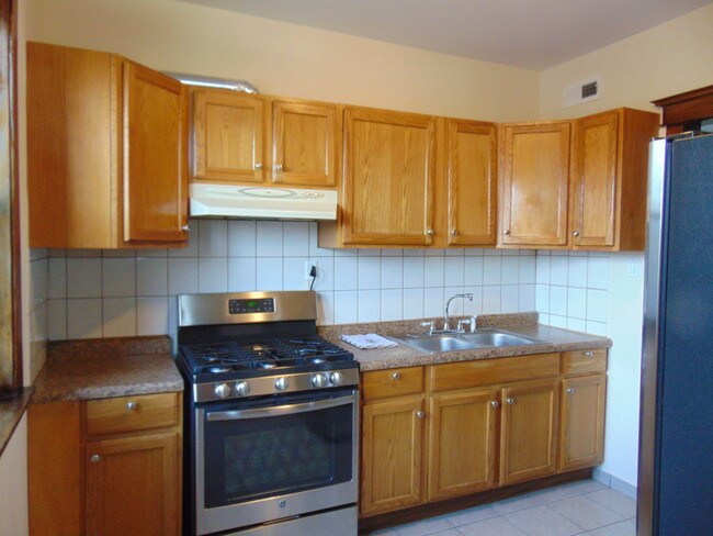 Photo - 6245 S Sacramento Ave Unit 1